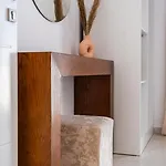 With Ac And Balcony By Pikhost Apartment Golem (Tirana)
