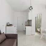 With Ac And Balcony By Pikhost * Golem (Tirana)