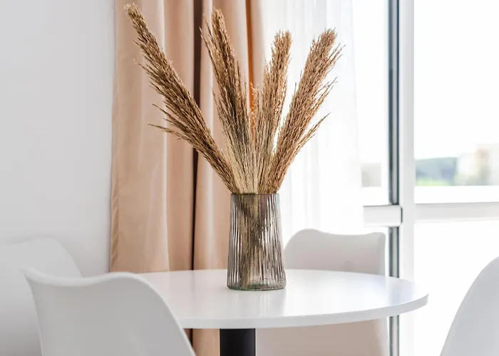 With Ac And Balcony By Pikhost Апартаменты Голем