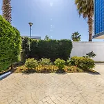 With Ac And Balcony By Pikhost Apartament *